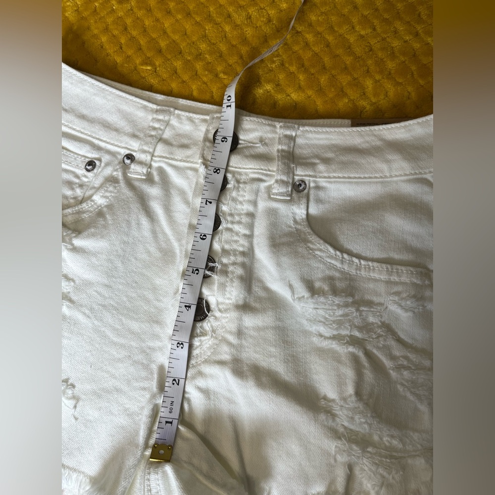 NWT American Eagle Stretch White Jean Shorts Size 4 - Picture 13 of 16